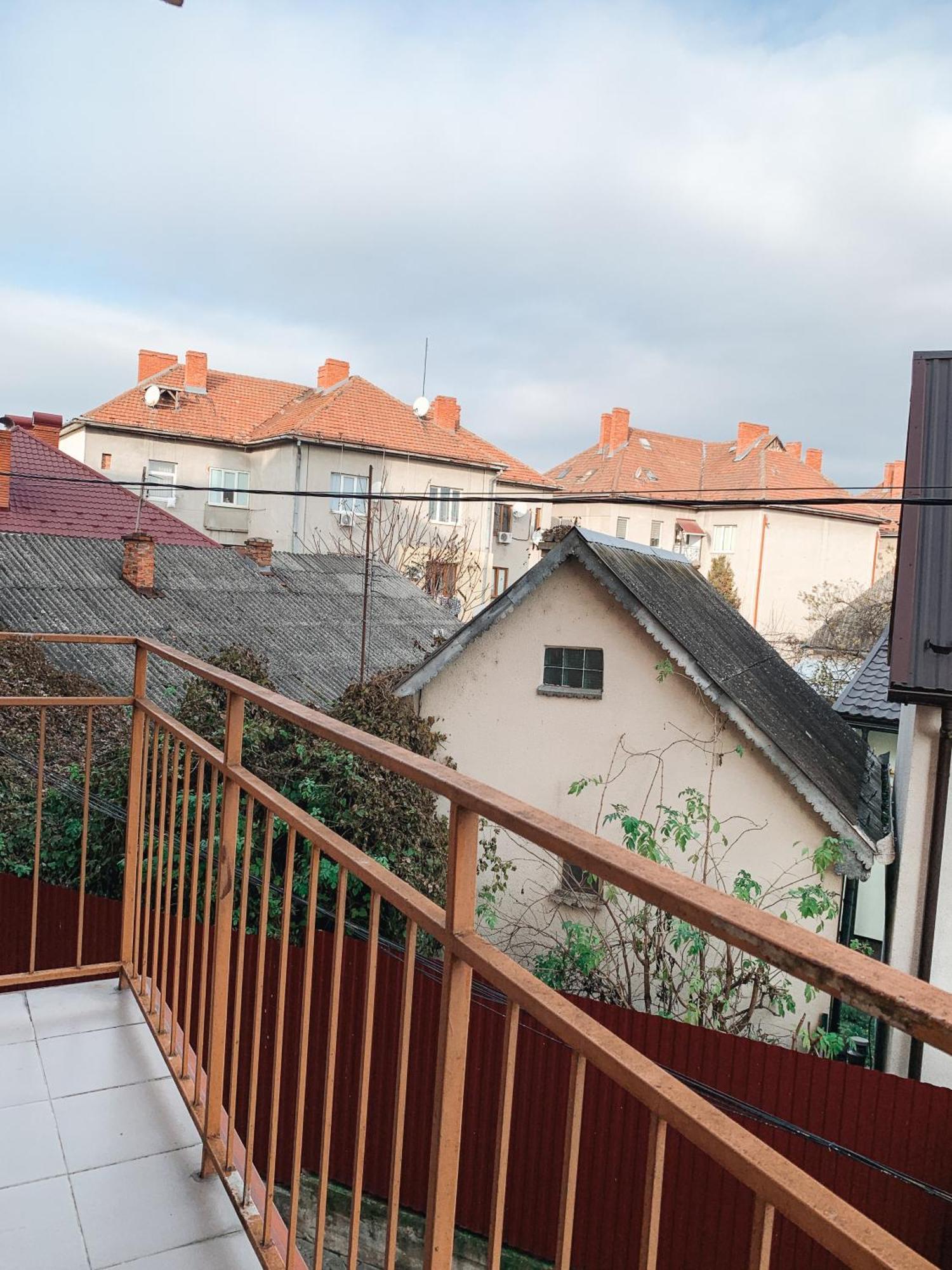 מוקצ'בה Apartments Domovik Мостова 5 Кв 38 מראה חיצוני תמונה